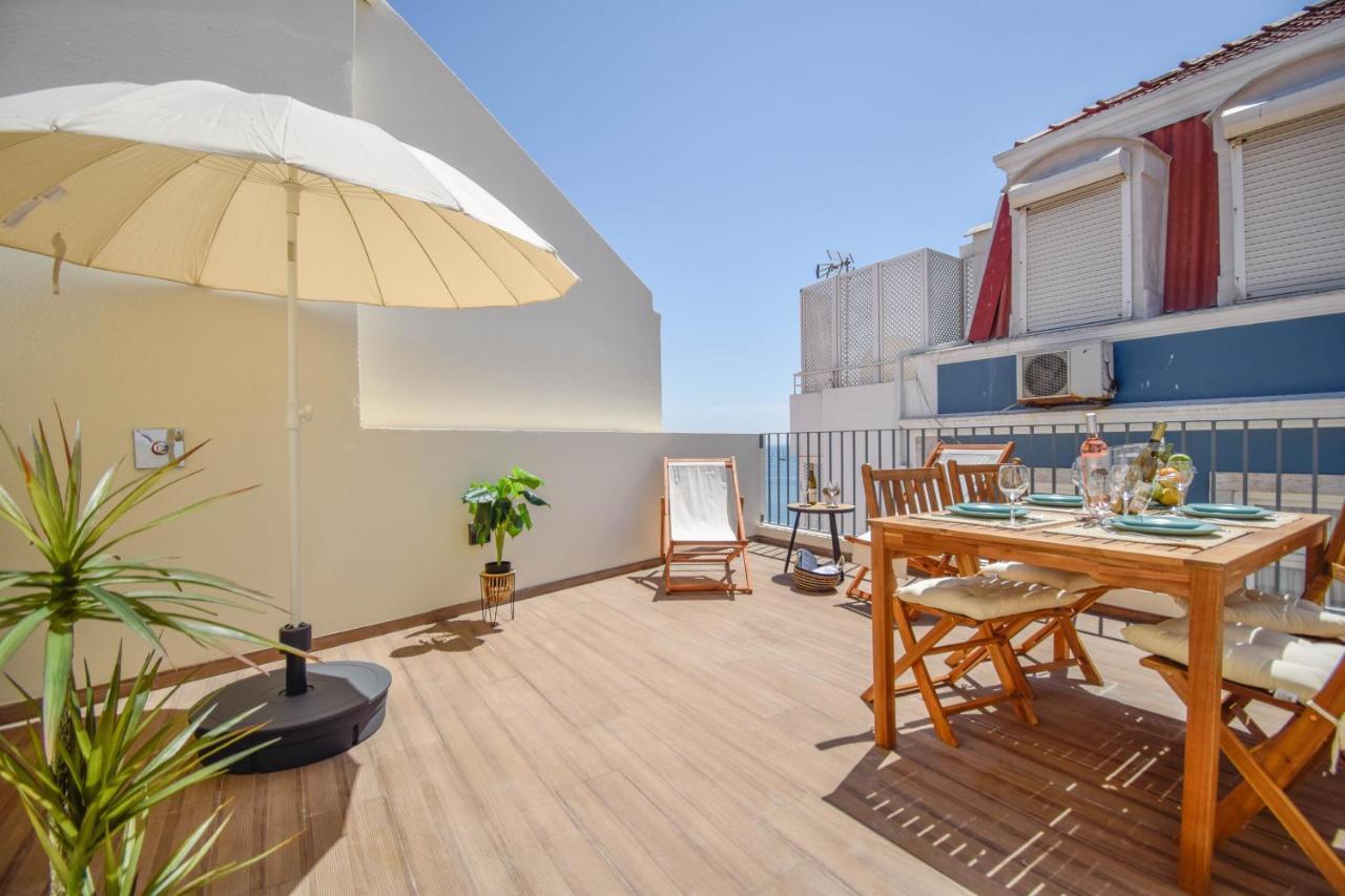 Central & Stylish 2 Bedroom Apartment W/ Balcony Cascais Exterior photo