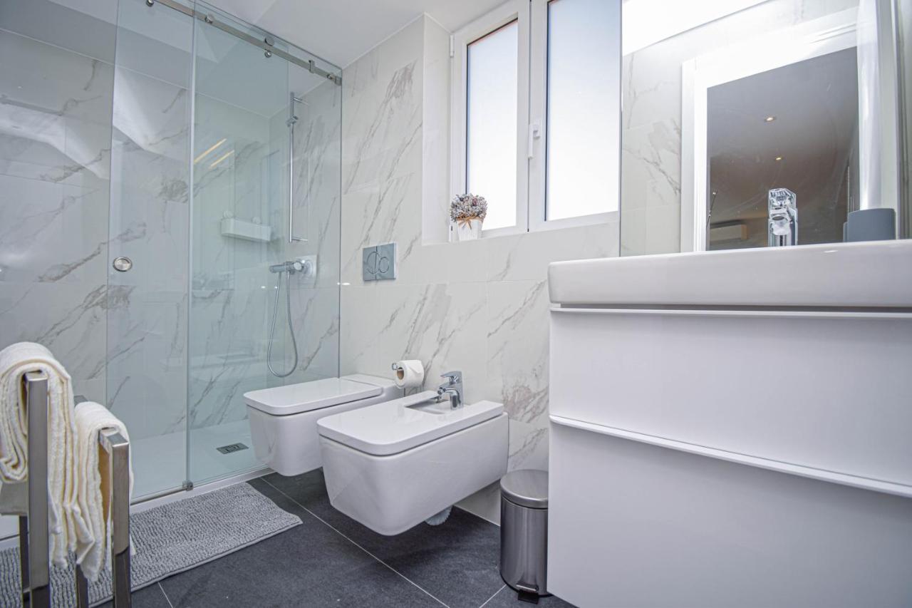 Central & Stylish 2 Bedroom Apartment W/ Balcony Cascais Exterior photo