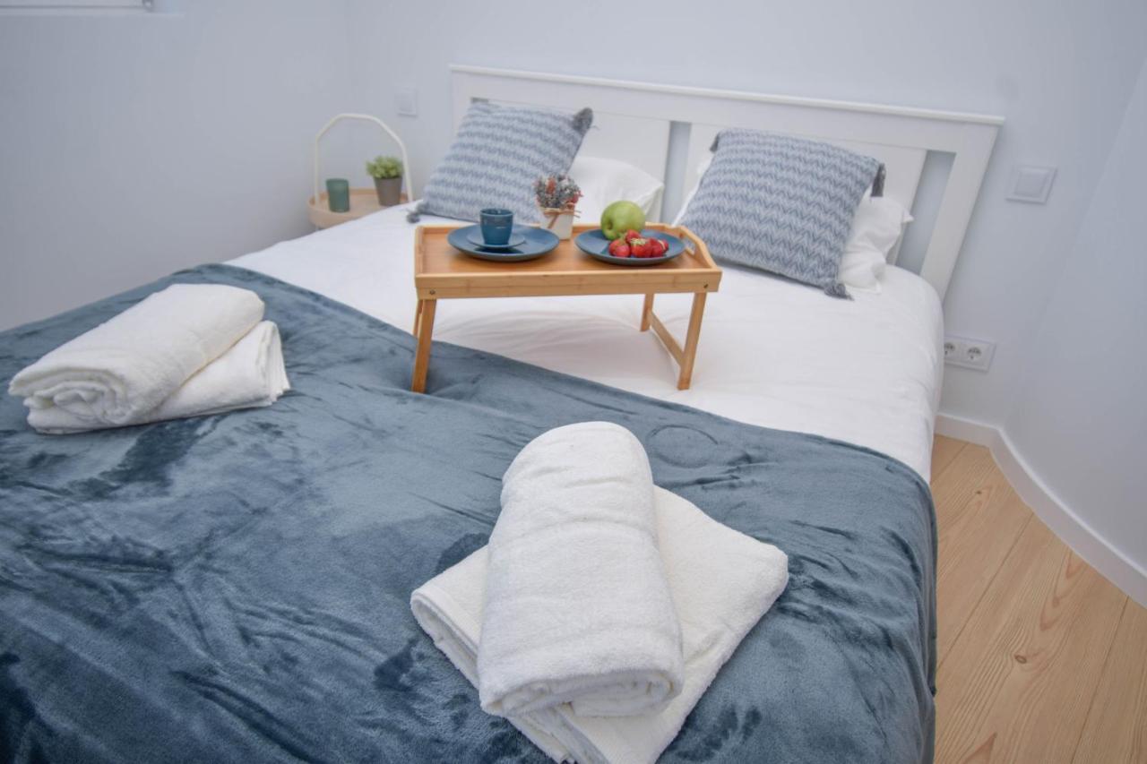 Central & Stylish 2 Bedroom Apartment W/ Balcony Cascais Exterior photo